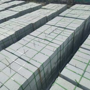 惠州 芝麻白1.8公分火烧300*600地铺，清仓大甩卖