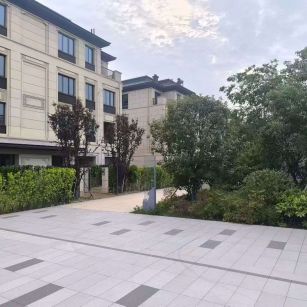 惠州 芝麻白与芝麻白搭配铺装，尺寸1200*600