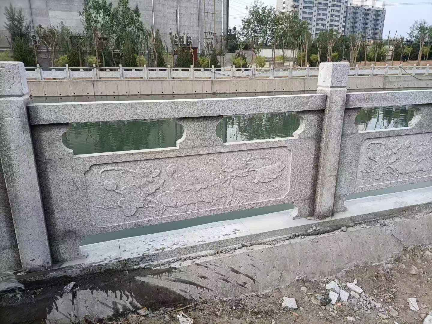 惠州 芙蓉白大花桥梁、河道，石材栏杆、围栏、护栏