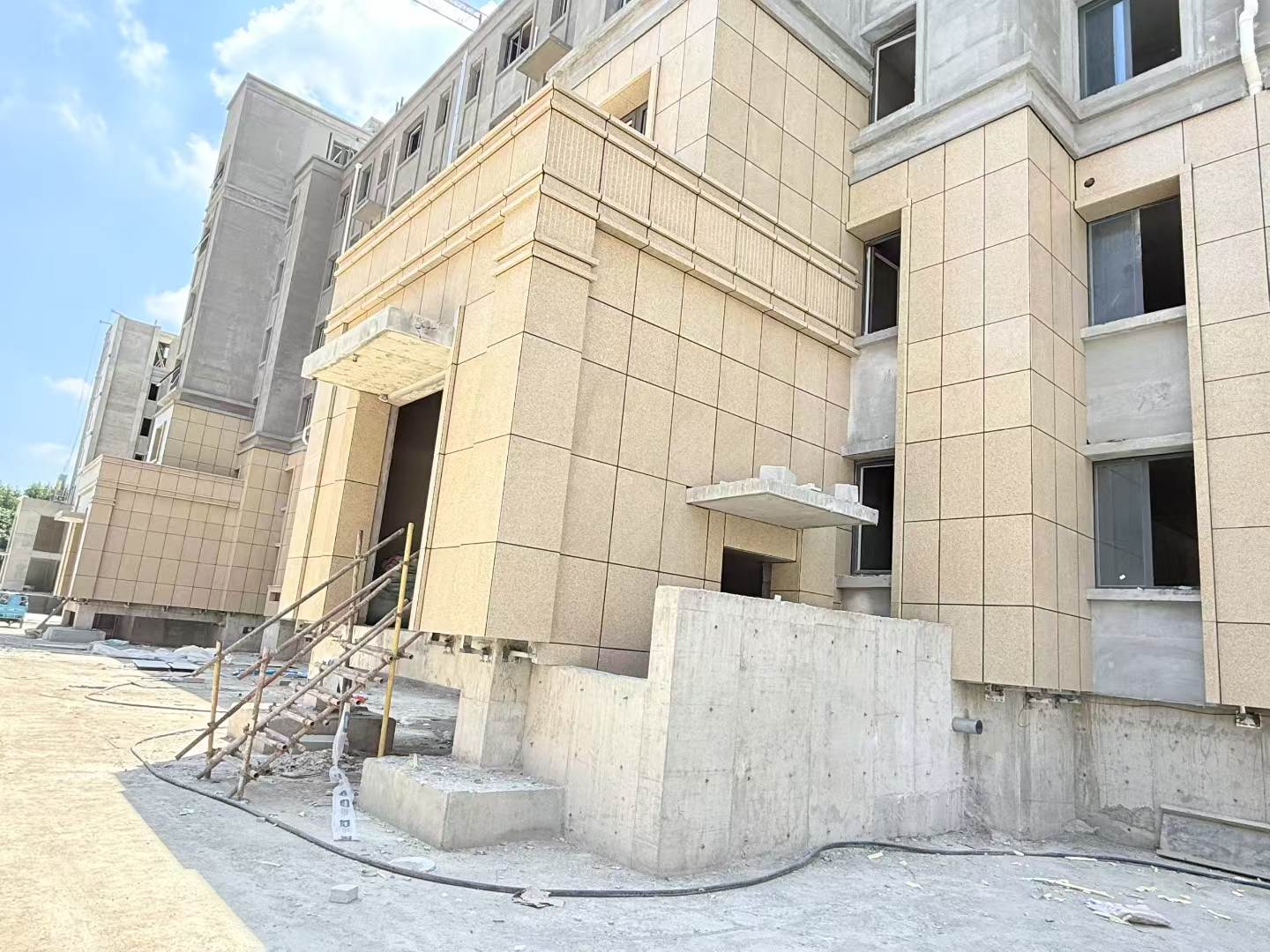 惠州 黄金麻干挂，工地实拍