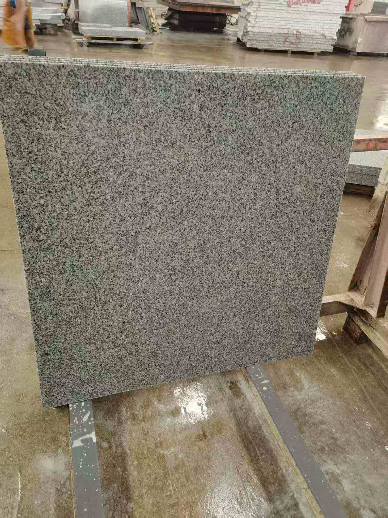 惠州 芝麻白光面900*900，高地铁标准