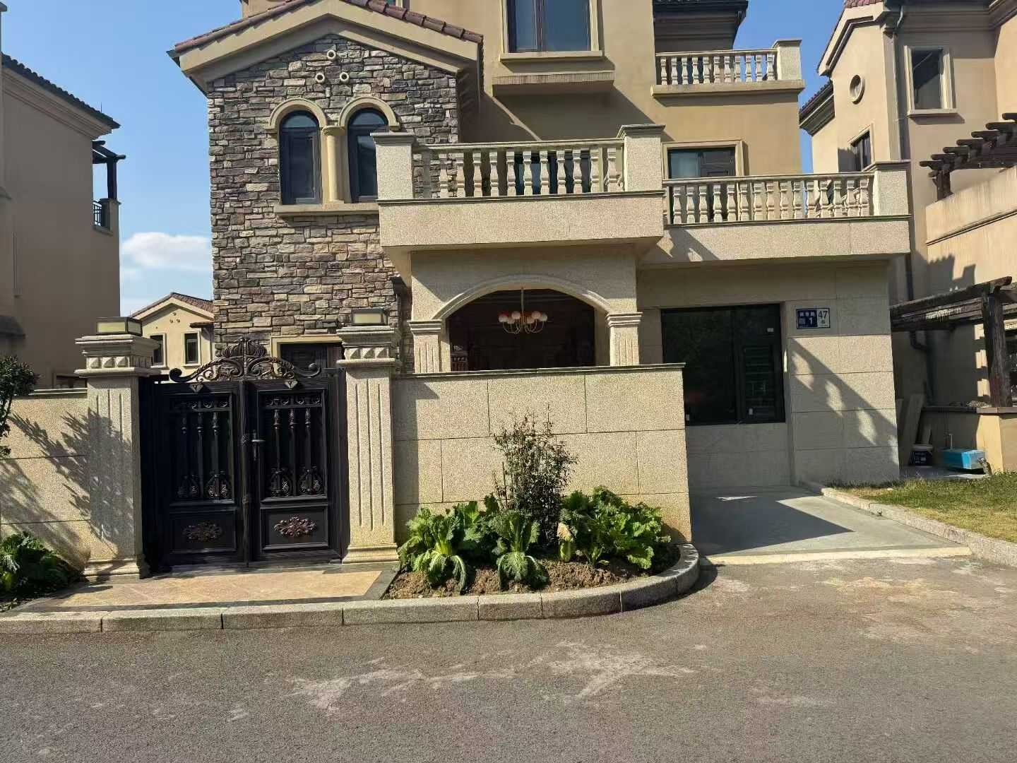 惠州黄金麻别墅干挂效果展示