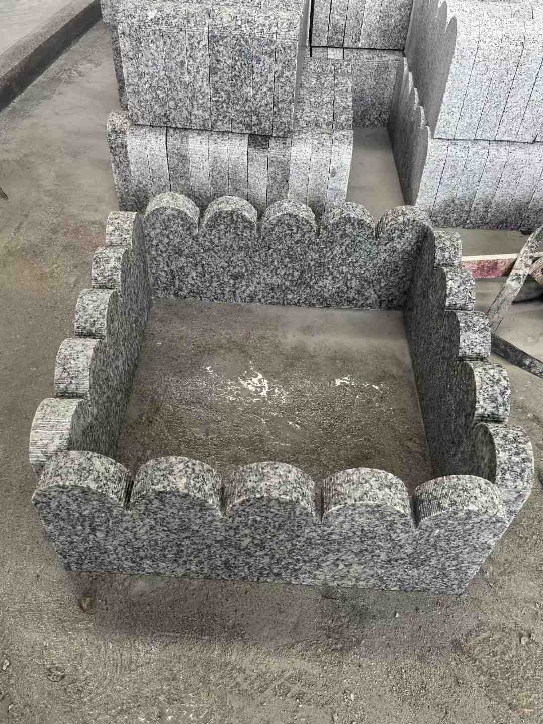 惠州 花边石、花坛围栏石、花池界石、菜园栅栏石、镶边石、波浪状界石介绍