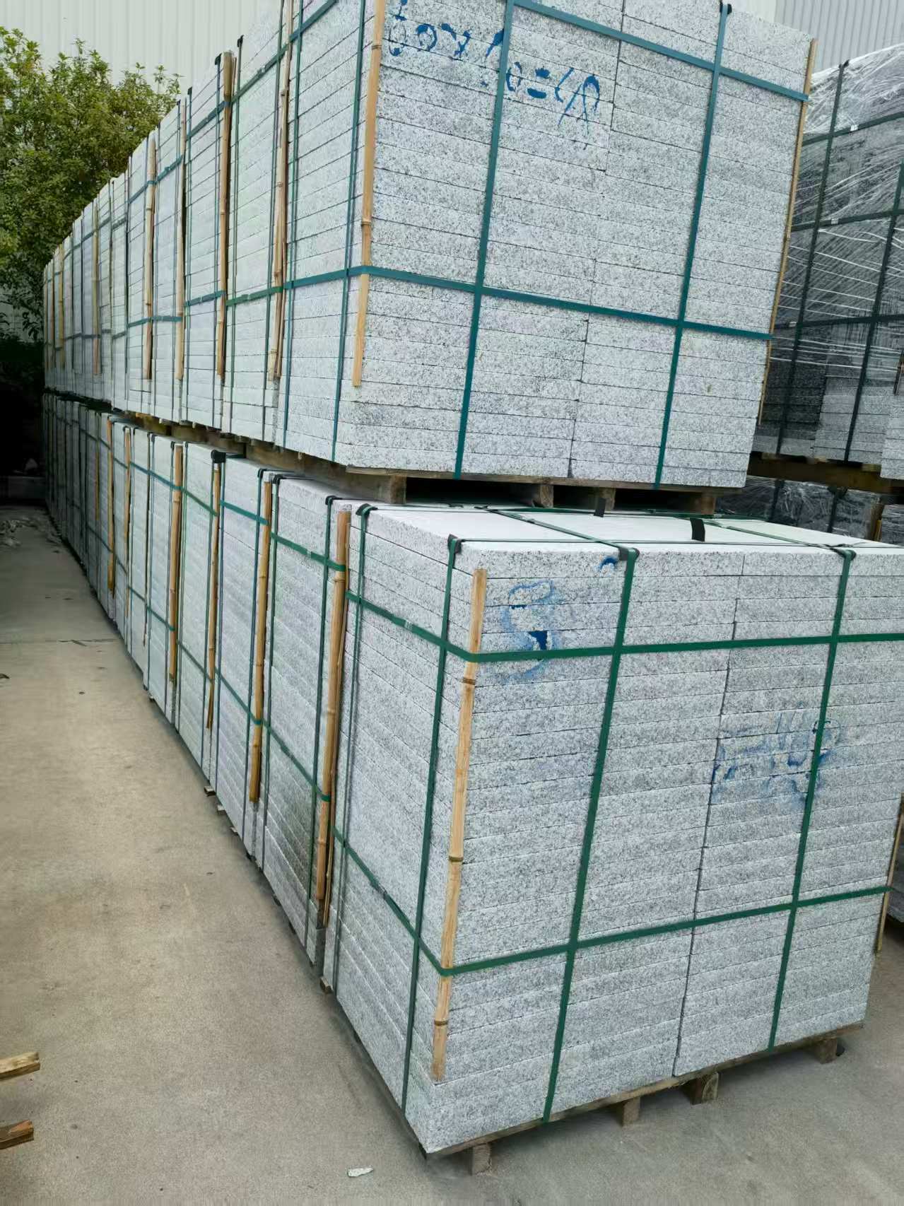 惠州 大花芙蓉白火烧成品，市政园林广场地铺石