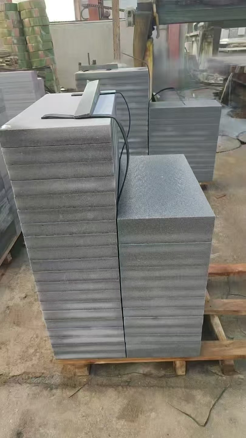 惠州 芝麻灰火烧面300*600*50地铺石材